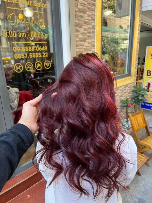 Tác phẩm nghệ thuật tóc từ bàn tay tài hoa tại Jolie Hair Studio