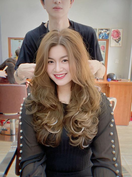 Không gian hiện đại tại Hoàng Thanh Hair Salon