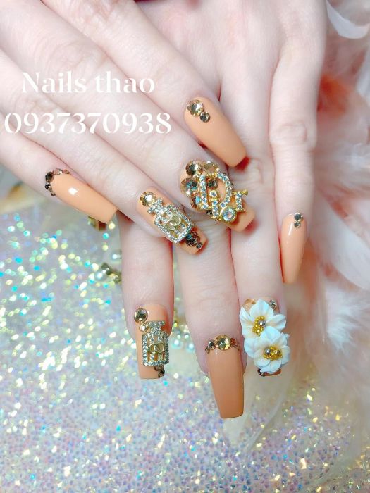 Không gian sang trọng và tác phẩm nghệ thuật tại Nail Thảo