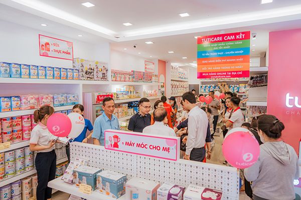 Không gian mua sắm sang trọng tại TutiCare