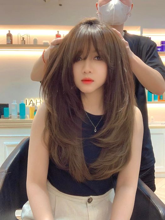 Hình ảnh tóc layer thanh lịch tại Nhữ Quốc Hải Hair&Beauty (ảnh 2)