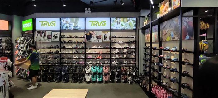 Không gian trải nghiệm đa thương hiệu tại Supersports
