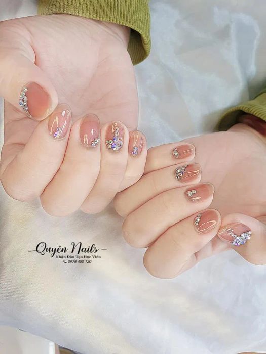 Hình ảnh những mẫu nail đa phong cách tại Quyên Nail
