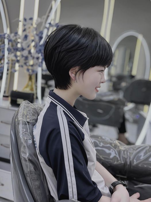 Những mẫu tóc ngắn thời thượng được thực hiện bởi đội ngũ stylist chuyên nghiệp