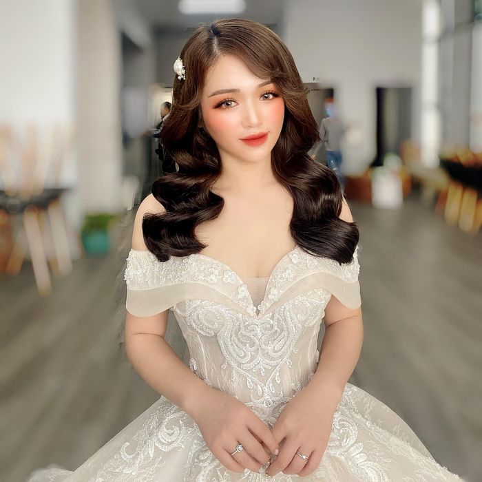 Khoảnh khắc rạng ngời của cô dâu tại Hà Phạm Makeup (TOM Studio)
