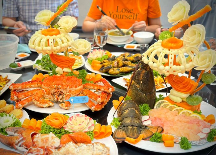Không gian ấn tượng tại Nhà hàng Hải Sản Kando