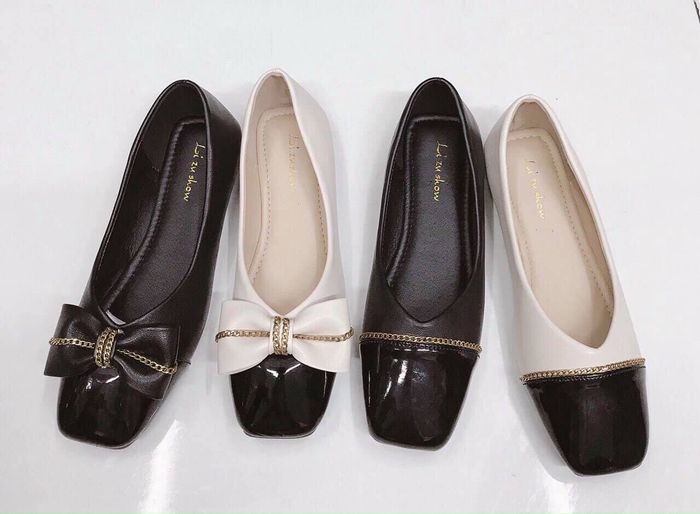 Không gian trưng bày đa dạng mẫu mã tại Linh Shoes