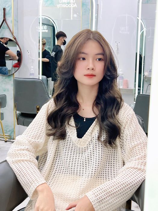 Không gian thiết kế hiện đại tại LÃNG TỬ Hair Academy