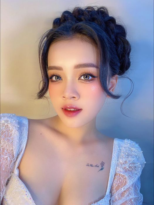 Khoảnh khắc tỏa sáng của cô dâu từ RUBY LEE MAKE UP