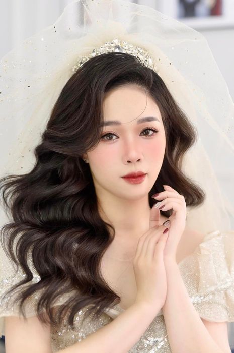 Khoảnh khắc tỏa sáng của cô dâu từ Linh Vu Makeup Academy