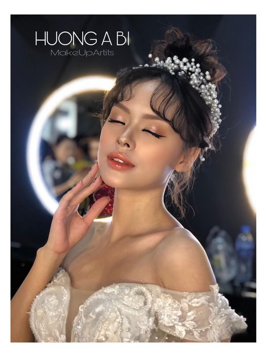 Tác phẩm trang điểm cô dâu ấn tượng của HUONG A BI Makeup & Store