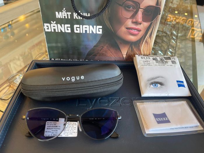 Hình ảnh showroom Mắt Kính Đăng Giang