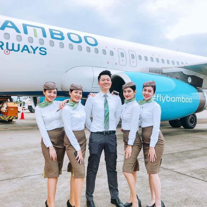 Tổng đại lý vé máy bay Bông Sen Vàng ảnh 2