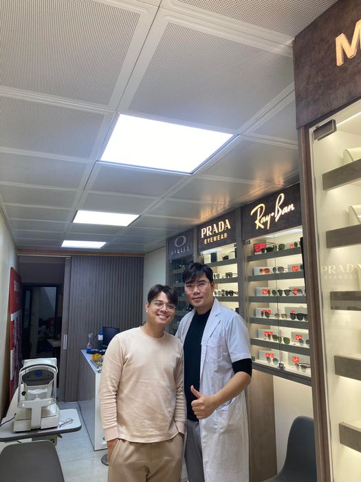 Hình ảnh showroom Kính Mắt Xuân Vũ