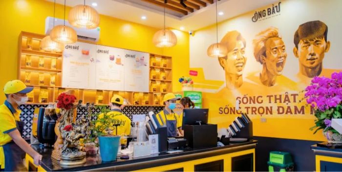 Không gian ấm cúng tại Cà Phê Ông Bầu