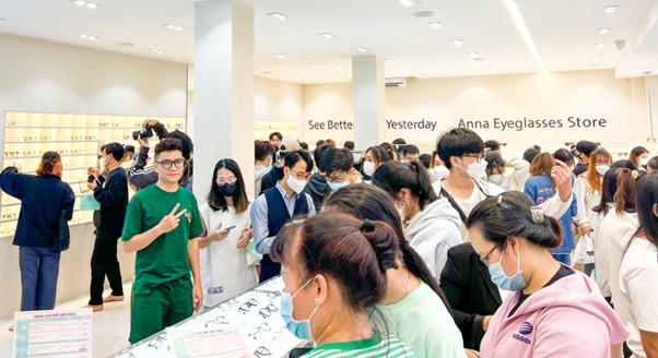Bộ sưu tập kính thời trang mới nhất tại Kính Mắt Anna