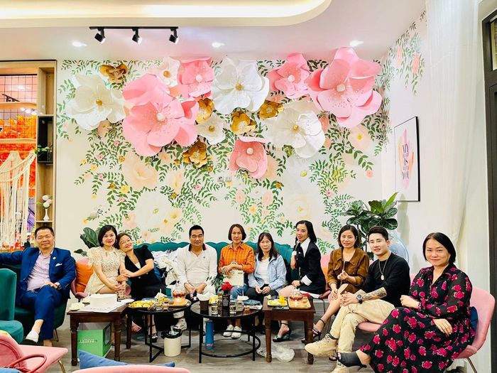 Beverly Hills Ha Long Coffee & Beer - Không gian vintage đầy quyến rũ