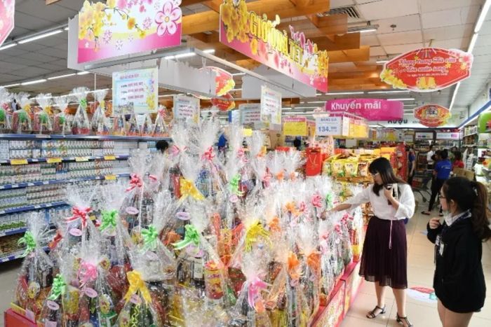 Hình ảnh thứ hai về Siêu thị Co.opmart - nơi mỗi giỏ quà là một tác phẩm nghệ thuật trao gửi yêu thương