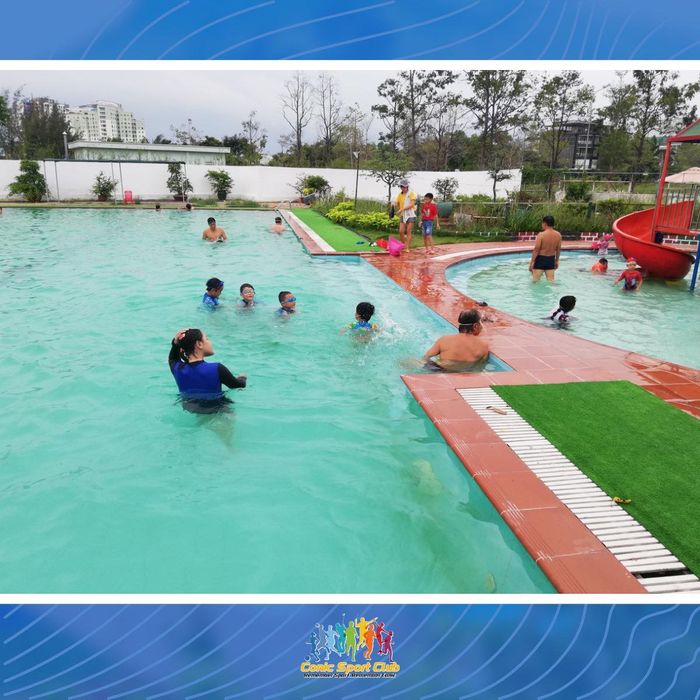 Hồ bơi Conic Sport Club ảnh 2 - Khoảnh khắc nghệ thuật ghi lại vẻ đẹp của làn nước ngọc bích dưới ánh sáng tự nhiên, nơi kiến trúc hiện đại và thiên nhiên hòa quyện tạo nên không gian thư giãn đẳng cấp.