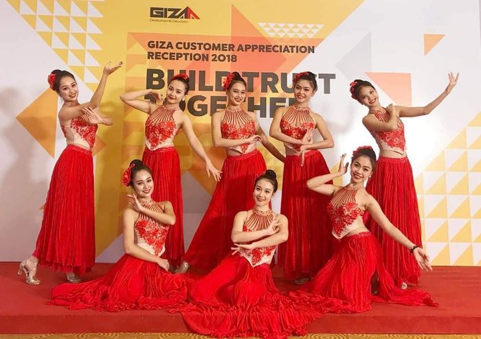 Bộ sưu tập trang phục biểu diễn ấn tượng tại My My - Ảnh 1