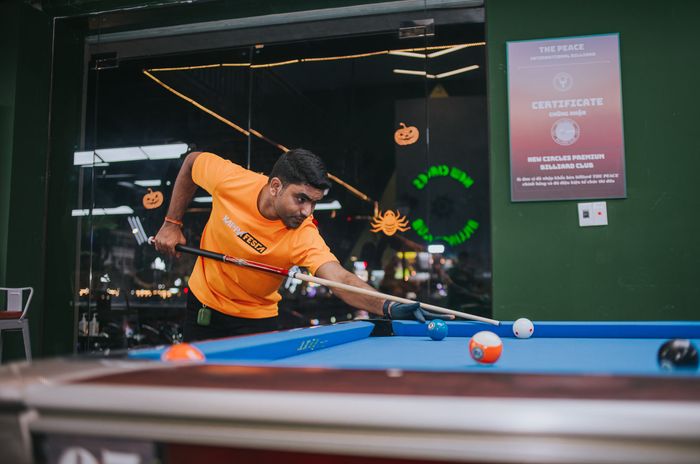 Không gian hiện đại tại New Circles Billiard Club