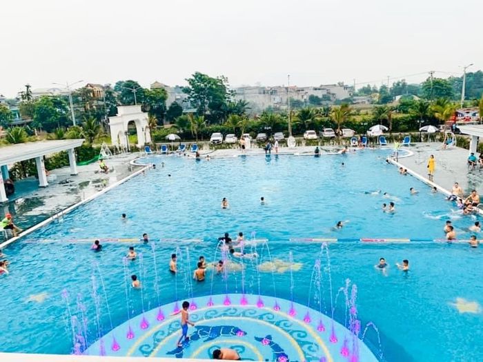Bể Bơi Royal Plaza Center Tuyên Quang ảnh 2