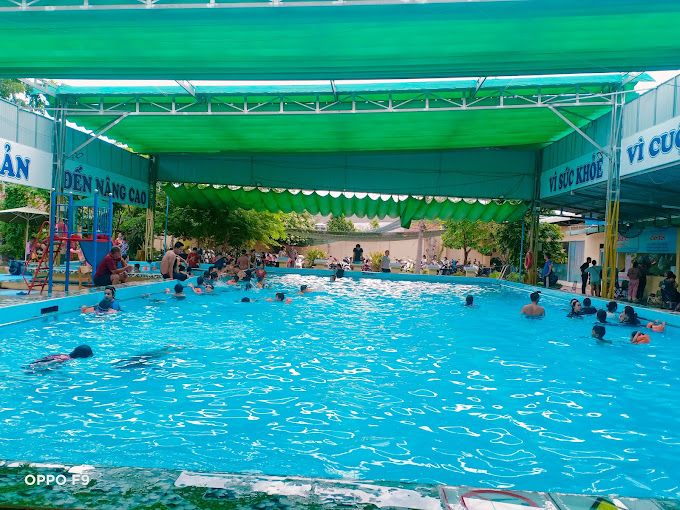Hồ Bơi Giải Trí Minh Lan ảnh 2 - Góc nhìn nghệ thuật độc đáo, khắc họa vẻ đẹp tinh khôi của không gian xanh mát giữa lòng đô thị nhộn nhịp.
