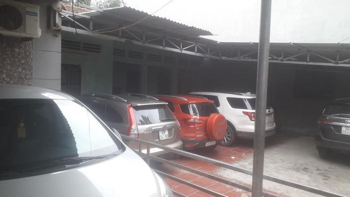 Bãi đỗ xe Trung Kiên ảnh 1