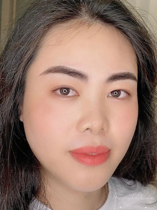 Tác phẩm điêu khắc chân mày 3D tại Hoàng Thảo Beauty Academy