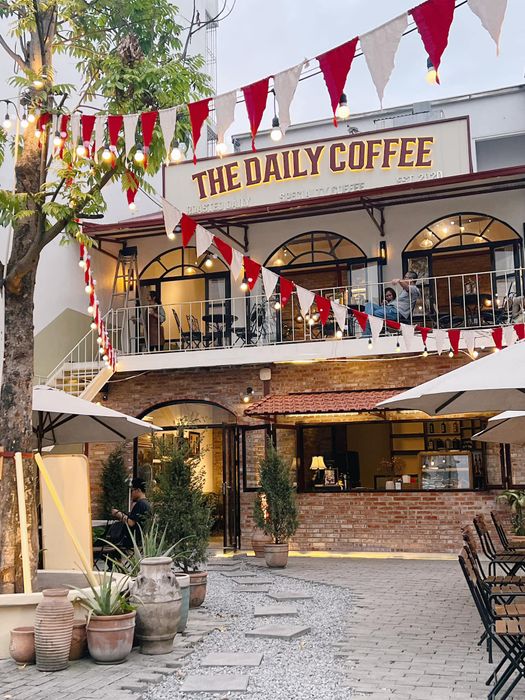 The Daily Coffee - Con đường sỏi dẫn vào thế giới bình yên