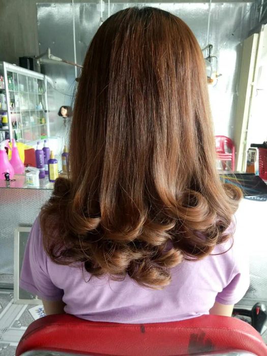 Kỹ thuật nhuộm tóc chuyên nghiệp tại Ngọc Trinh Hair Salon