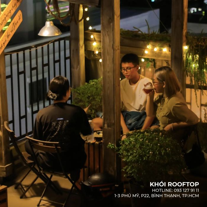 Khói Rooftop - Sống Động Trong Không Gian Ấm Cúng, Thoáng Đãng