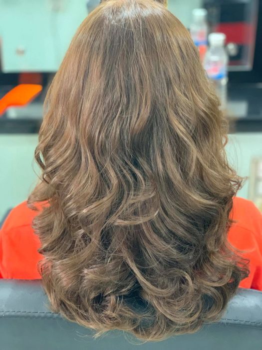 Kỹ thuật cắt tóc chuyên nghiệp tại Hoàng Vĩnh