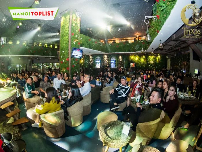 trixie-cafe-quan-cafe-to-chuc-offline-ha-noi-dep-Tripi