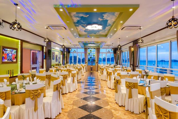 Tầm nhìn toàn cảnh biển từ phòng nghỉ Thảo Minh New Star Hotel