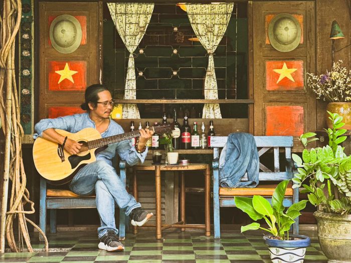 Không gian vintage ấm cúng tại Lão Hạc Quán