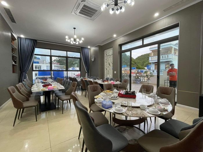 Khoảnh khắc hoàng hôn tuyệt đẹp từ Khách sạn Thành Công