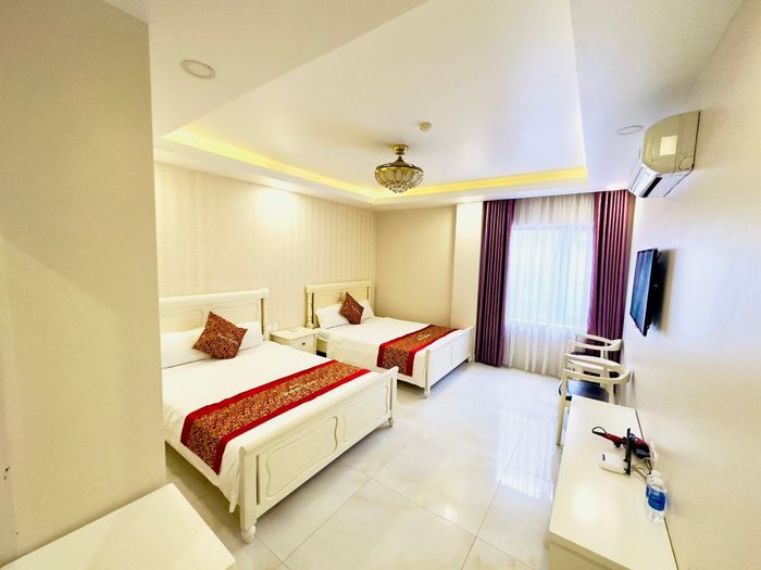 View biển tuyệt mỹ từ Khách sạn Hoàng Giang