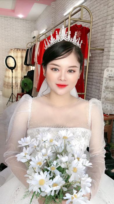 Hình ảnh Makeup Hồng Vấn ấn tượng