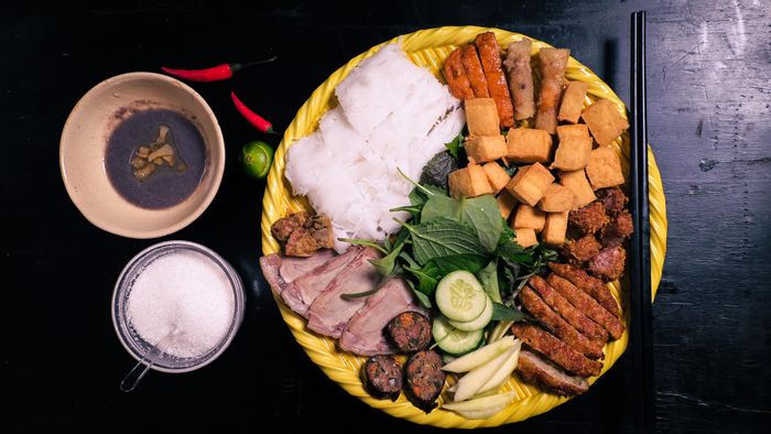 Vua Đậu - Bún Đậu Nhà Vua: Không gian ẩm thực đậm chất nghệ thuật (Ảnh 1)