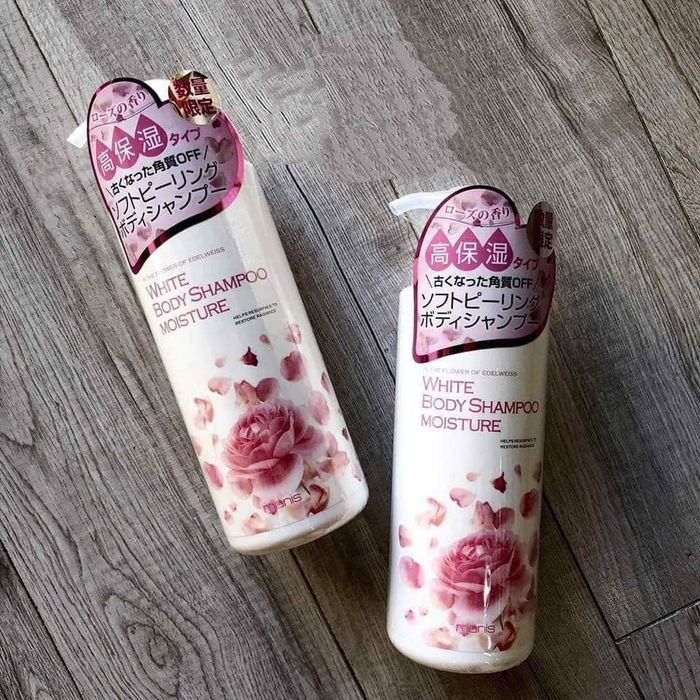 Hình ảnh Sữa tắm Manis White Body Shampoo Moisture - Thiết kế sang trọng đậm chất Nhật Bản