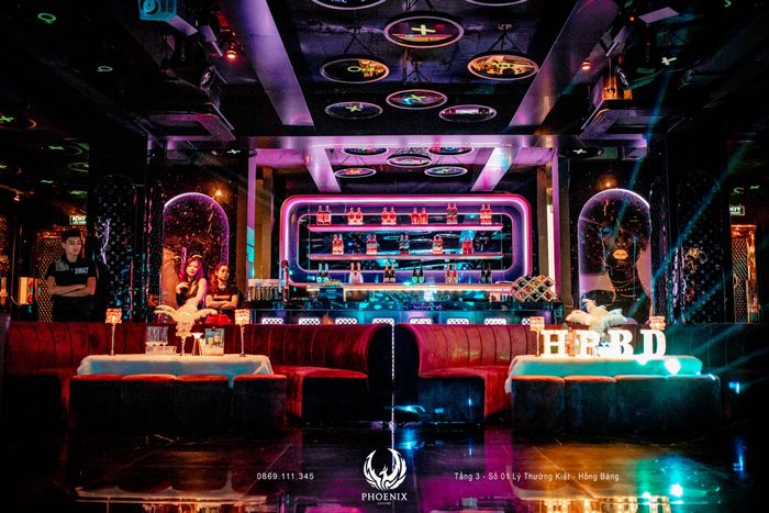 Hình ảnh Phoenix Lounge - không gian sang trọng đẳng cấp