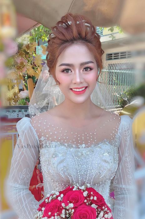 Vân Phan Bridal - Khoảnh khắc rạng ngời của cô dâu