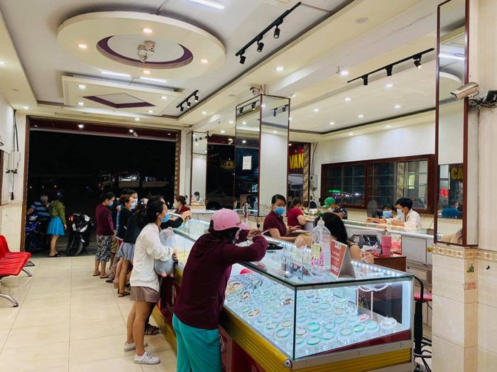 Bộ sưu tập nhẫn cưới tinh tế tại Thành Ngôn TJD