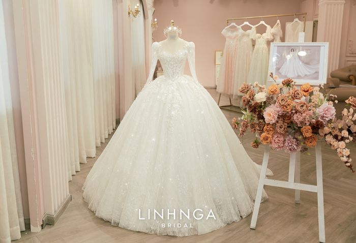 Linh Nga Bridal - Kiệt tác váy cưới lộng lẫy