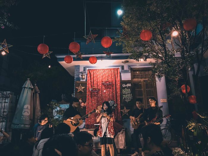 Không gian cổ điển tại Tiệm Cà phê Đậu Xanh