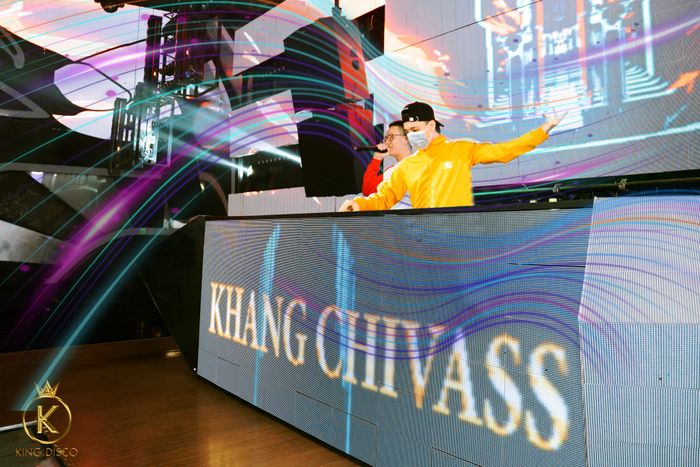 Hình ảnh Hoàng Gia Disco - không gian tiệc tùng sang trọng