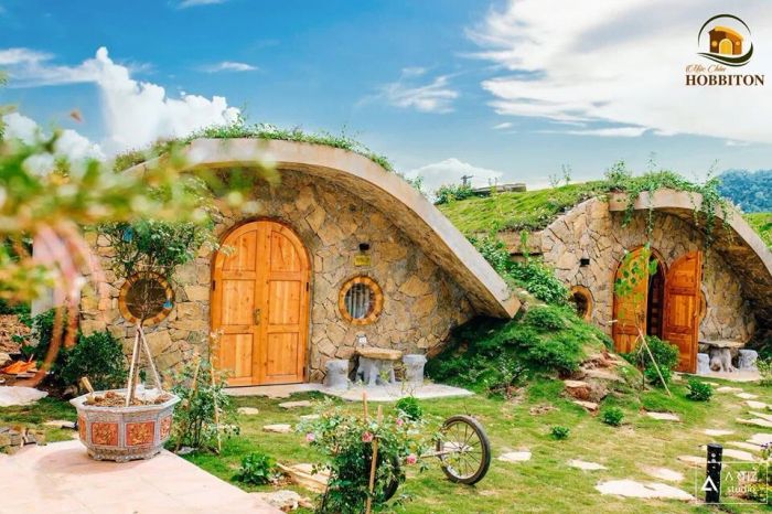 Mộc Châu Hobbiton ảnh 1 - Những ngôi nhà mái cỏ đáng yêu như bước ra từ cổ tích