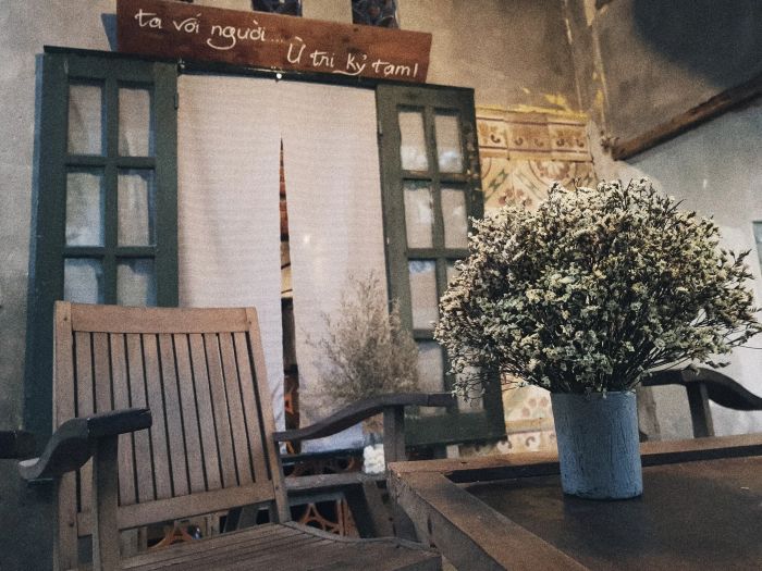 Tiệm cà phê phố - góc sống ảo vintage đầy chất nghệ thuật