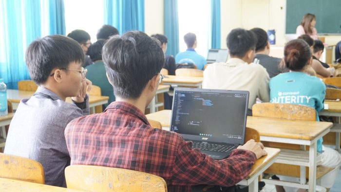 Cao đẳng Công nghệ thông tin TP. HCM hình ảnh 1